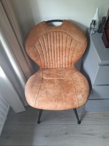 Gratis Eetkamerstoelen