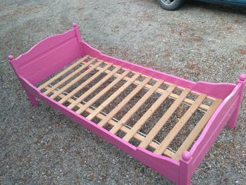 Roze ledikant