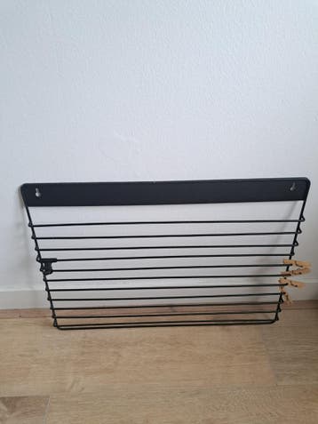 Zwart metalen wandrek / memobord met knijpers