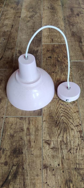 Roze hanglamp - perfect voor kinderkamer of speelhoek