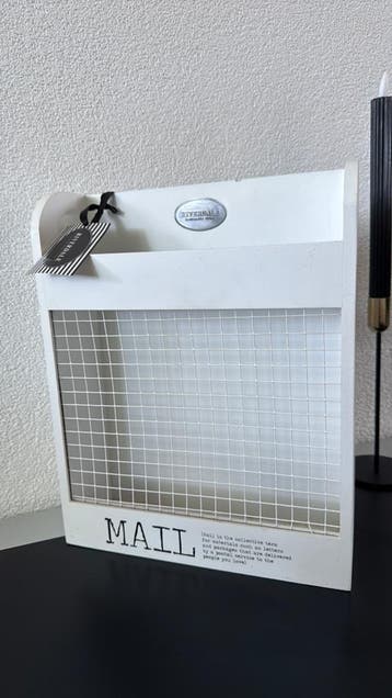 Gratis Rivièra Maison Mailbox / Brievenhouder Wit Hout
