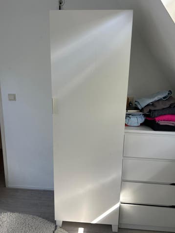 Witte lange kast - Ideaal voor extra opbergruimte