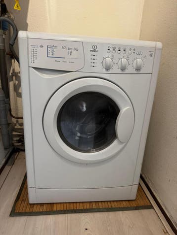 GRATIS: Indesit wasmachine - Voorlader - 6 kg