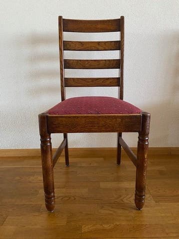 4 eetkamer stoelen van eiken hout met stoffen zitting