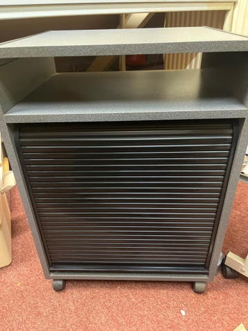 Compacte archiefkast met roldeur en wielen