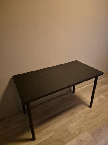Gratis bureau 120 x 60