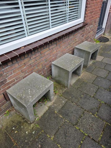 Set van 3 betonnen U elementen