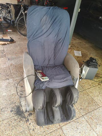 GRATIS MASSAGESTOEL - lichte schade