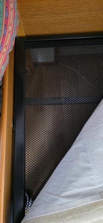 GRATIS Blank houten bed