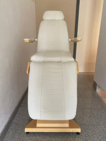 Behandelstoel/Tatoeagestoel/Massagestoel - Wit/Crème