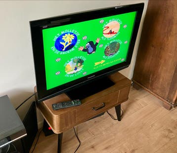 Panasonic 32inch met afstandsbediening tv-voet en muurbeugel