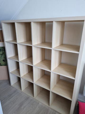 Mooie IKEA 4x4 kallax kast