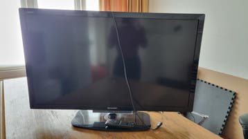 Sharp Aquos 40 inch Full HD LCD TV