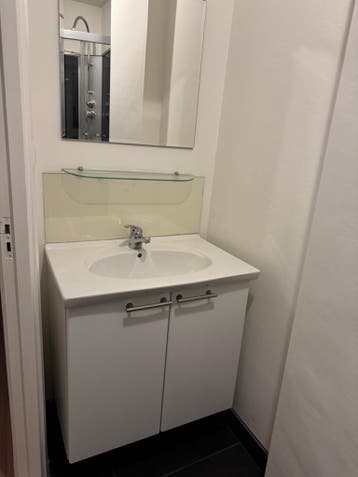 Wastafel met kastjes gratis afhalen