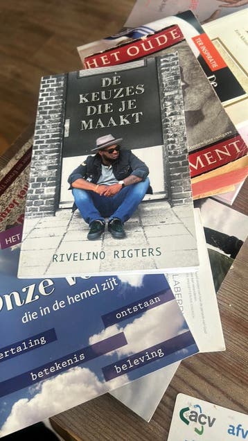 Diverse boeken: religie, zelfhulp en meer