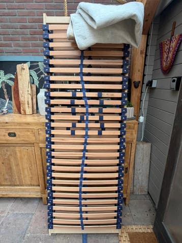 Gratis 2 lattenbodems 70x200