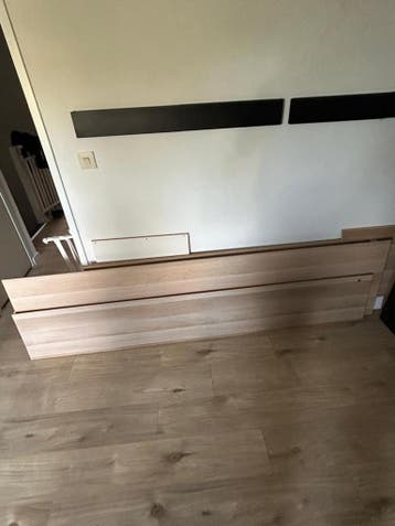 Gratis! Pax kast 75cm/236 hoog