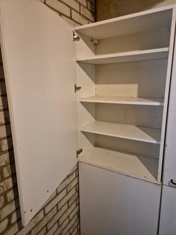Gratis witte bruynzeel keukenkastjes. 6 stuks