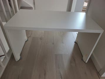 GRATIS Ikea kinderbureau smastad