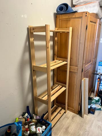 Houten IKEA stellingkast (H:160 D:28 B:64 cm)