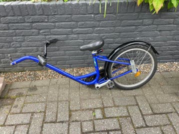 Blauwe aanhangfiets - opknapper