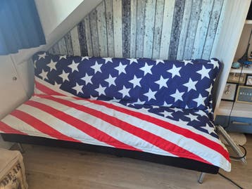 GRATIS Slaapbank met Amerikaans vlag design