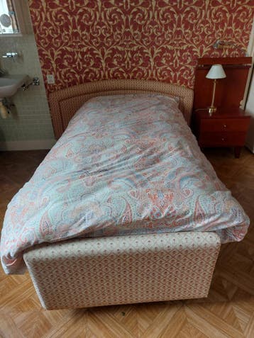 Hoge kwaliteit  luxe boxspring 90x200 gratis