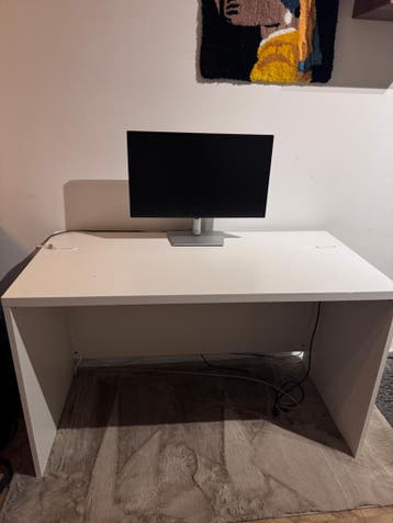 Gratis IKEA BESTÅ bureau wit - ophalen Ede