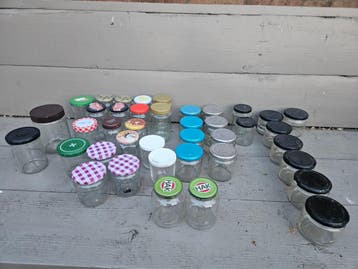 40 glazen potjes
