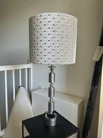 GRATIS: lamp met lampenkap