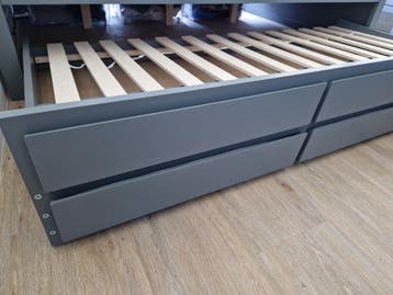 Bedlade met lattenbodem
