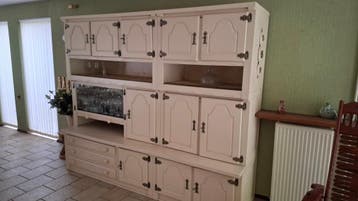 Grote buffetkast/dressoir met vitrine en lades