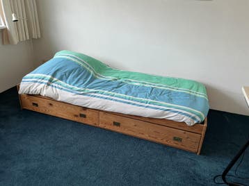 Eenpersoons bed
