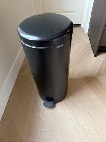 Gratis Brabantia prullenbak 30L - Gebruikt