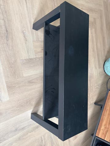 Zwart bijzettafeltje / nachtkastje met metalen frame