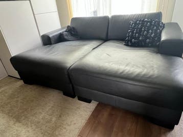 Zwarte Hoekbank / Slaapbank - 150L x 105B  Gratis ophalen