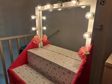 Roze Kaptafel met Verlichting en Opbergruimte