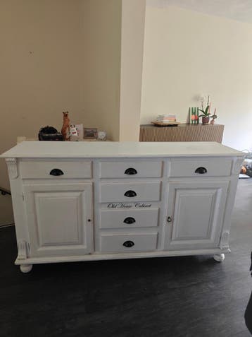 Gratis dressoir af te halen