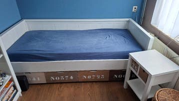 Gratis bed + kastjes