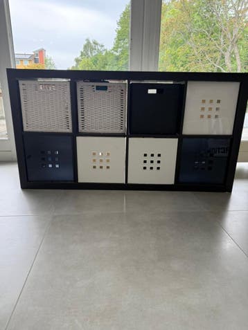 Ikea kast met bakjes GRATIS OP TE HALEN