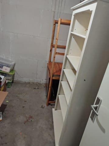 Gratis houten kasten/bureau ophalen