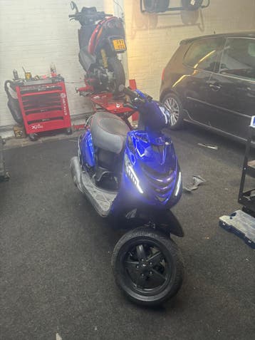 Handel scooters gezocht!