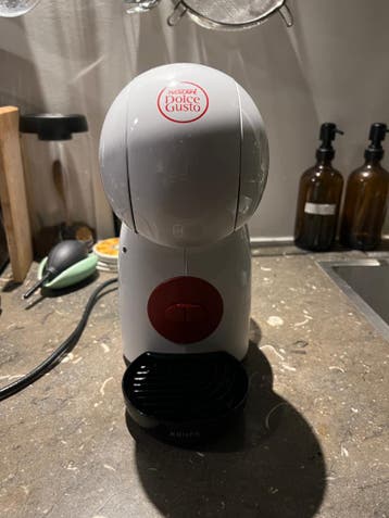 Dolce Gusto pod coffee machine