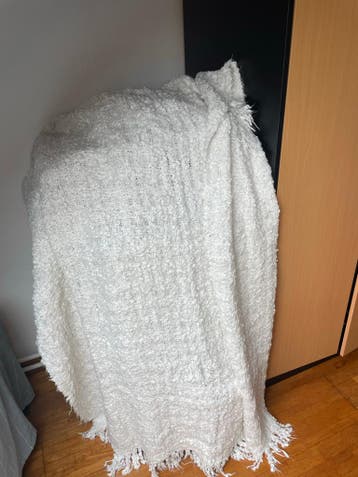 Wit kleed./ deken 1.30 bij  1.60 cm.