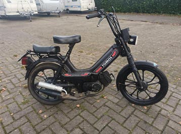 Tomos