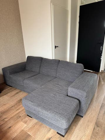 Hoekbank GRATIS, moet z.s.m. weg