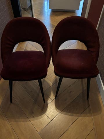 Gratis af te halen - 2 eetkamer stoelen