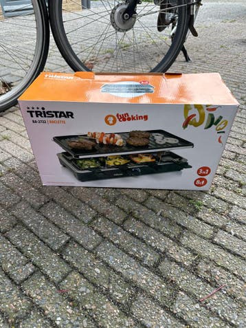 Tristar RA-2722 Raclette Grill - 3-in-1 Fun Cooking