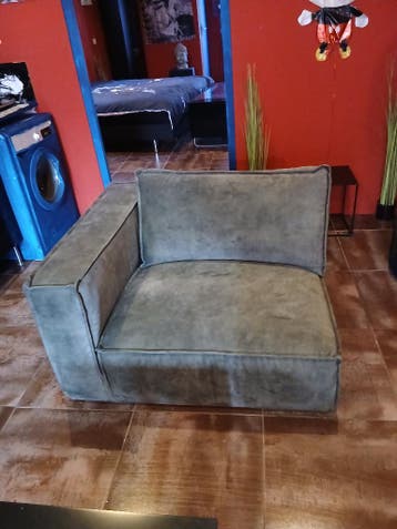 Groene love seat
