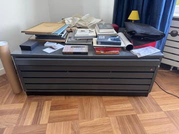Robuuste houten archiefkast met lades - Gratis af te halen